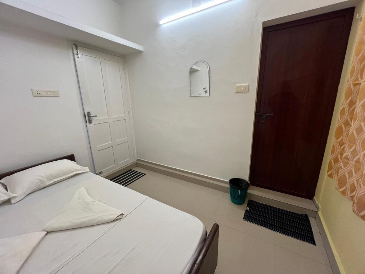 Segundo Home Kochi Exteriér fotografie